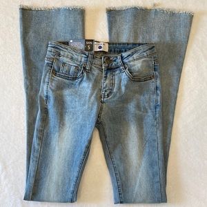 AC FOR AG Flare Jeans